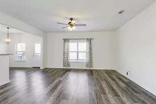 1402 Englemann Dr, Princeton, TX 75407 - Photo 5