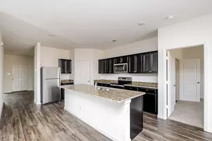 513 Scuttle Dr, Crowley, TX 76036 - Photo 7