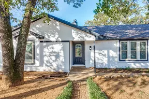 1420 Meadowlane Terrace, Fort Worth, TX 76112 - Photo 3