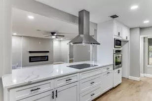 1420 Meadowlane Terrace, Fort Worth, TX 76112 - Photo 9