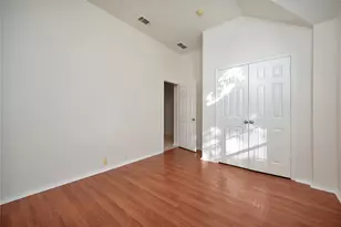 107 Crepe Myrtle Dr, Euless, TX 76039 - Photo 29