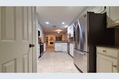 2813 Woodpath Lane, Bedford, TX 76021 - Photo 13