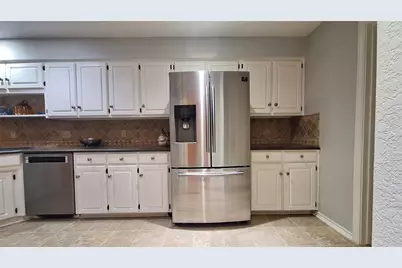 2813 Woodpath Lane, Bedford, TX 76021 - Photo 11