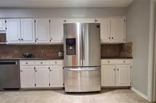 2813 Woodpath Ln, Bedford, TX 76021 - Photo 11