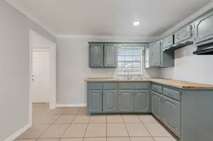 205 E Marguerita Dr, Garland, TX 75040 - Photo 5