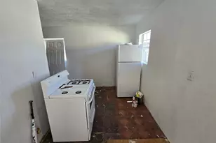 309 NE 4th St, Andrews, TX 79714 - Photo 19