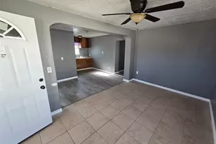 309 NE 4th St, Andrews, TX 79714 - Photo 3