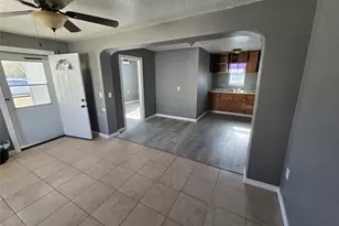 309 NE 4th St, Andrews, TX 79714 - Photo 5