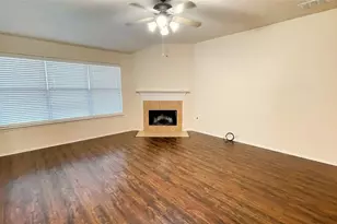 8209 MacGregor Dr, Arlington, TX 76002 - Photo 9