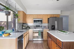 832 Foxwood Pl, Lewisville, TX 75067 - Photo 9