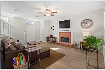 2716 Chatsworth Drive, Grapevine, TX 76051 - Photo 3