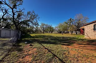2430 Maple St, Abilene, TX 79602 - Photo 23