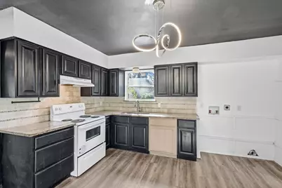 2776 Richland Avenue, Farmers Branch, TX 75234 - Photo 7