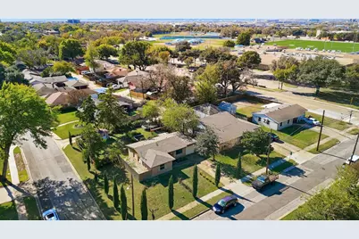 2776 Richland Avenue, Farmers Branch, TX 75234 - Photo 19