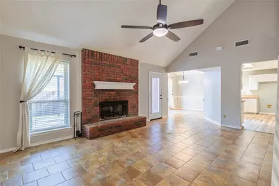 2123 Ridgecliff Drive, Keller, TX 76248 - Photo 7