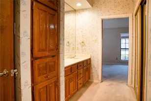 5202 Bradley Ln, Arlington, TX 76017 - Photo 33