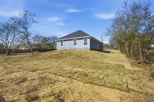 214 W Madison St, Hillsboro, TX 76645 - Photo 21