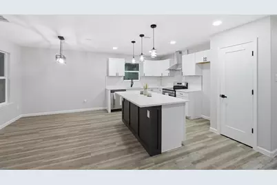 214 W Madison Street, Hillsboro, TX 76645 - Photo 3