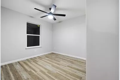 214 W Madison Street, Hillsboro, TX 76645 - Photo 11