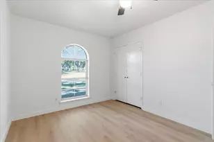 4333 Thicket Dr, Garland, TX 75043 - Photo 17