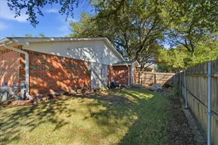 4333 Thicket Dr, Garland, TX 75043 - Photo 21