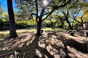 307 Elliott St, Arlington, TX 76013 - Photo 21