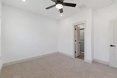 425 E Munson Street, Denison, TX 75021 - Photo 17