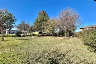 266 Old Spanish Trail, Valley View, TX 76272 - Photo 3