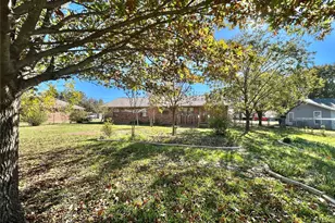 266 Old Spanish Trail, Valley View, TX 76272 - Photo 7