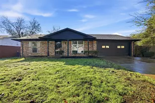 3848 Oak Haven Dr, Forest Hill, TX 76119 - Photo 3