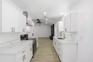 3848 Oak Haven Dr, Forest Hill, TX 76119 - Photo 13