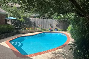 1719 Autumn Ln, Arlington, TX 76012 - Photo 1