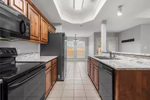 10121 Colony Dr, Waco, TX 76708 - Photo 3