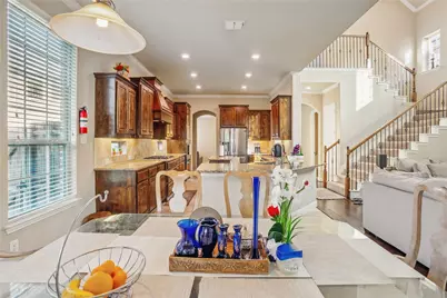 1001 Vineyard Drive, Euless, TX 76039 - Photo 5