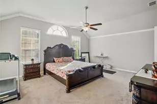 1001 Vineyard Dr, Euless, TX 76039 - Photo 23