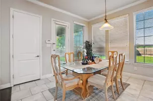 1001 Vineyard Dr, Euless, TX 76039 - Photo 15