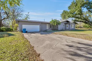 200 E 8th St, Kaufman, TX 75142 - Photo 3