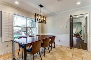 116 Montreal Dr, Hurst, TX 76054 - Photo 9