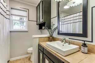 116 Montreal Dr, Hurst, TX 76054 - Photo 21