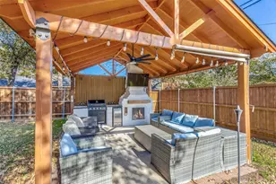 116 Montreal Dr, Hurst, TX 76054 - Photo 25