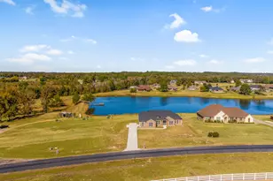 23690 Champion Dr, Lindale, TX 75771 - Photo 3