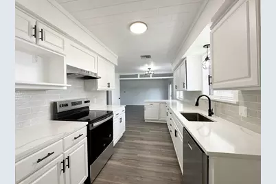 329 Linda Drive, Burleson, TX 76028 - Photo 7