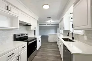 329 Linda Dr, Burleson, TX 76028 - Photo 7