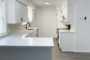 329 Linda Dr, Burleson, TX 76028 - Photo 5