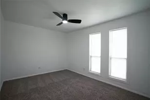 329 Linda Dr, Burleson, TX 76028 - Photo 17