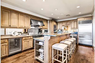 3505 Turtle Creek Boulevard #8B, Dallas, TX 75219 - Photo 7