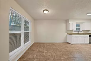 4807 Crestmont Ct, Arlington, TX 76017 - Photo 9