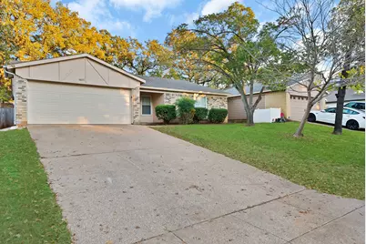 4807 Crestmont Court, Arlington, TX 76017 - Photo 3