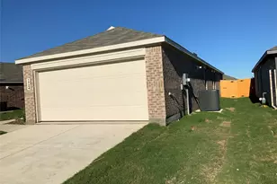 1724 Crossbill St, Forney, TX 75126 - Photo 33