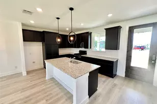 1355 Orange Blossom Ct, Gainesville, TX 76240 - Photo 3